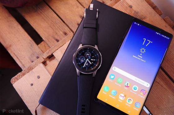 Galaxy Watch kết nối tương thích với smartphone Samsung